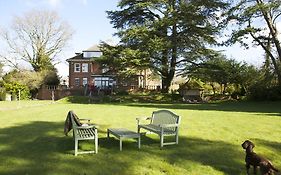 The Manor At Sway - Hotel, Restaurant And Gardens